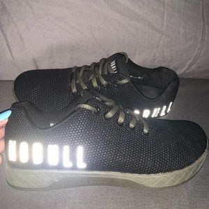 WOMENS-NoBull trainers